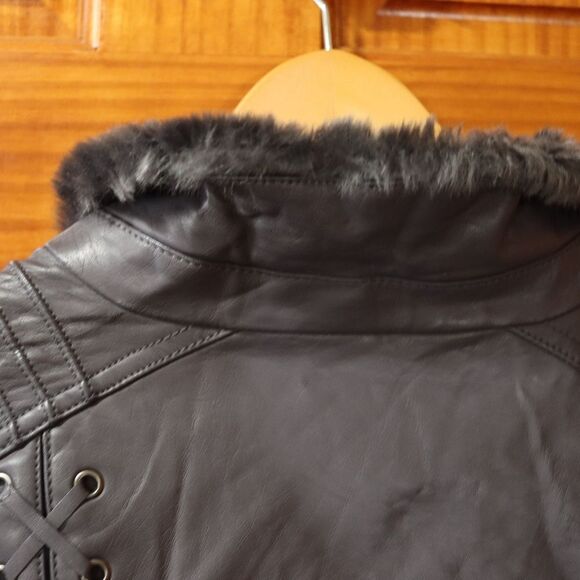 Torrid Gray Faux Leather Moto Jacket Grunge Lace-Up Fur Collar 1X - Picture 10 of 16